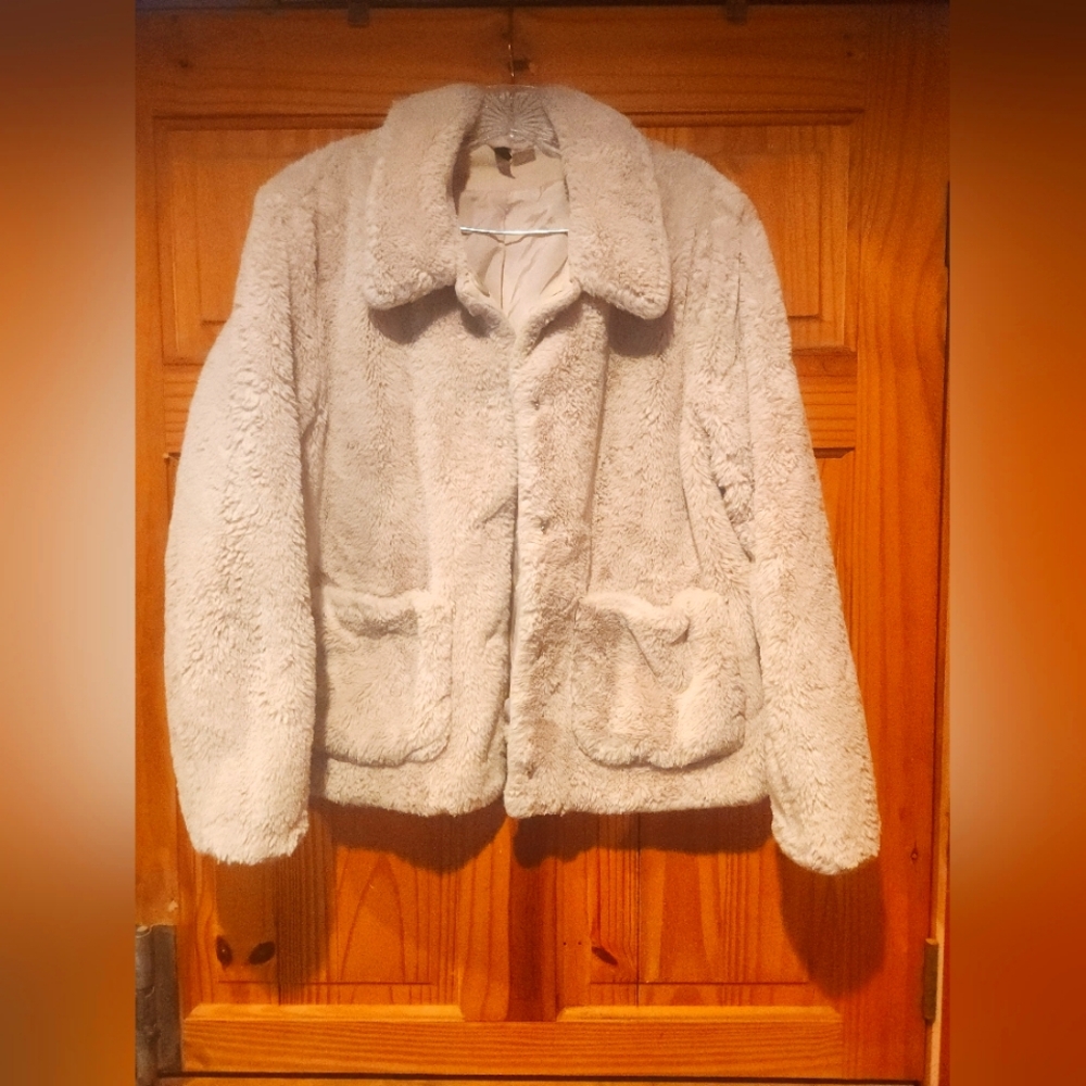 H&M Divided Blush Faux Fur Bomber Jacket, Size Large
